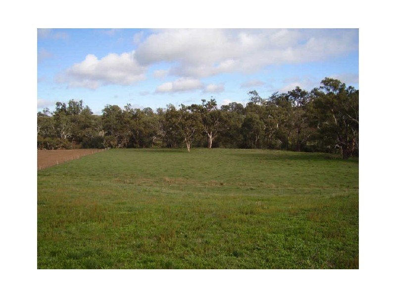 1085 Sugarloaf Ck Rd, Glenaroua VIC 3764