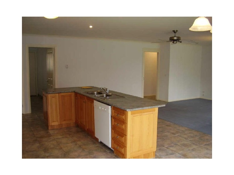 48 Centenary Drive, Kilmore VIC 3764