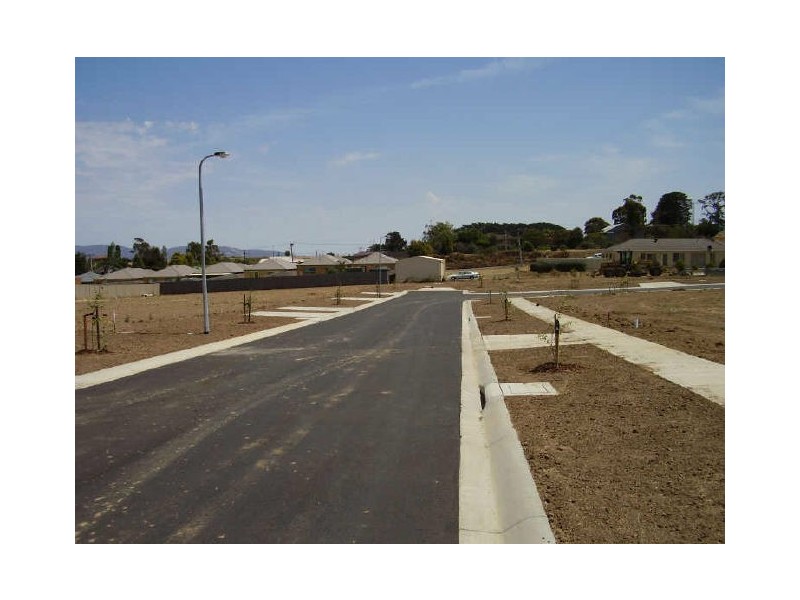 - Kilmore Central, Kilmore VIC 3764