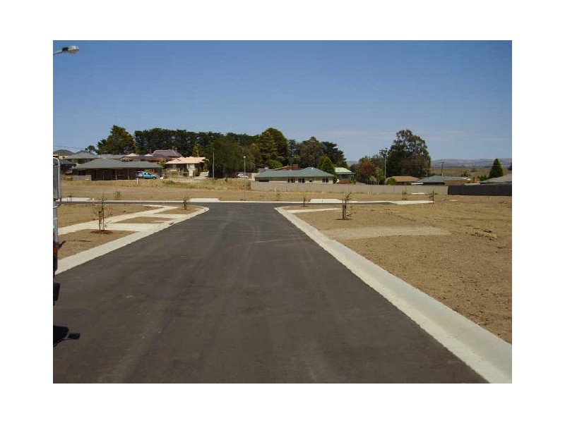 - Kilmore Central, Kilmore VIC 3764
