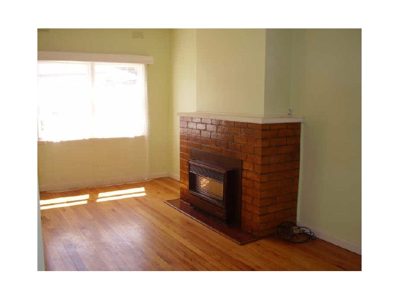 61 Piper Street, Broadford VIC 3658