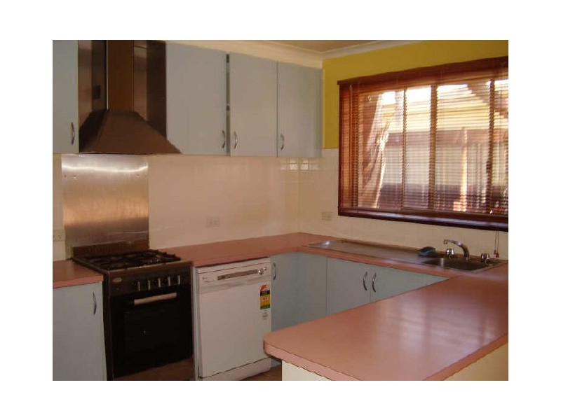 15 Donaldson Drive, Broadford VIC 3658