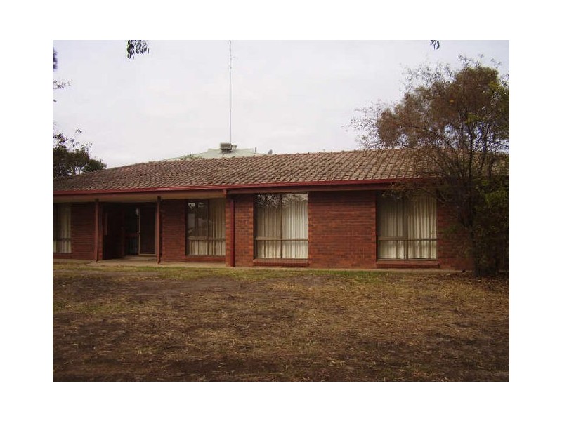 10 Powlett Street, Broadford VIC 3658