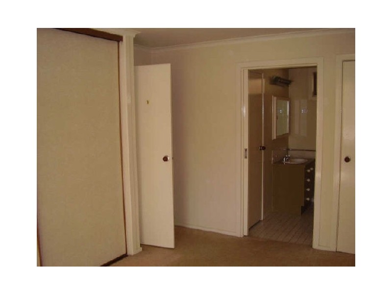 10 Powlett Street, Broadford VIC 3658