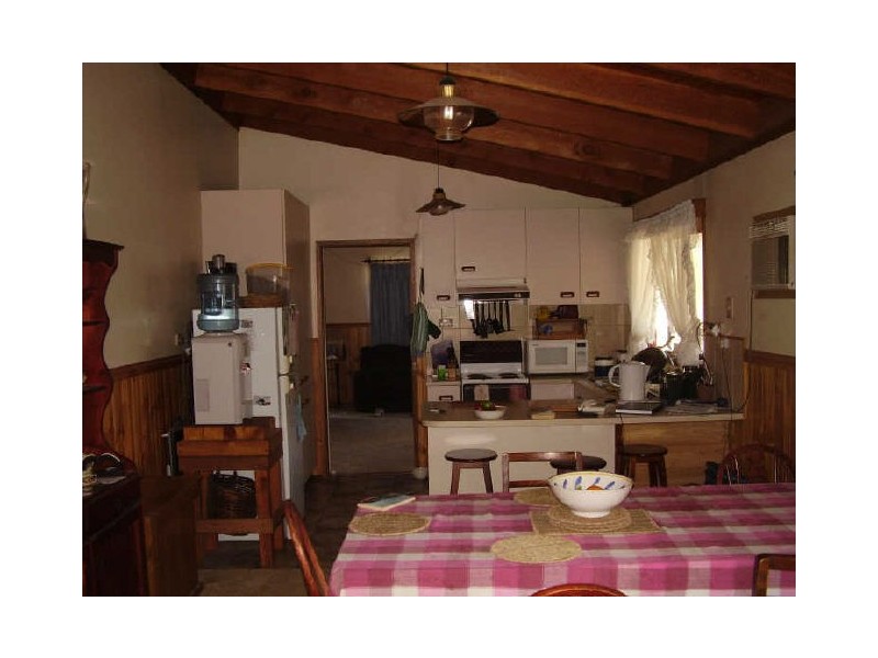 5 Donaldson Drive, Broadford VIC 3658