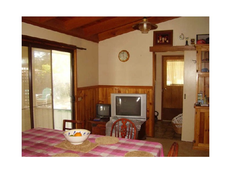 5 Donaldson Drive, Broadford VIC 3658