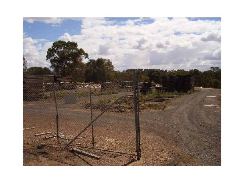 7 Cameron Parade, Broadford VIC 3658