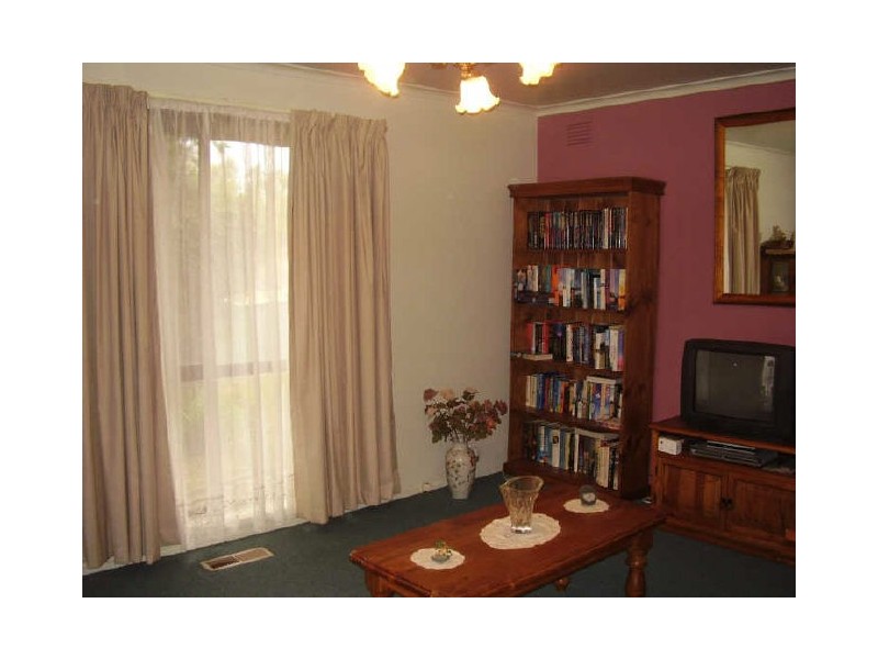 2 Last Street, Broadford VIC 3658