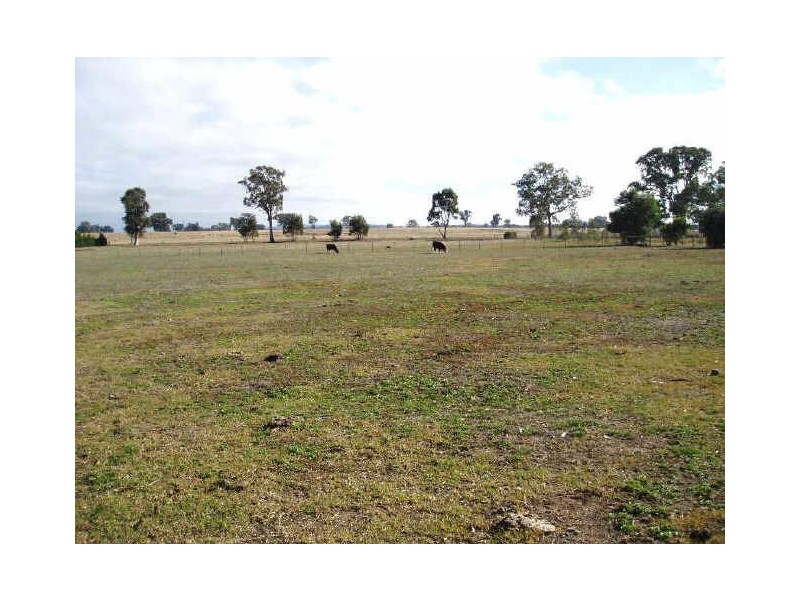 65 Heywoods Road, Seymour VIC 3660