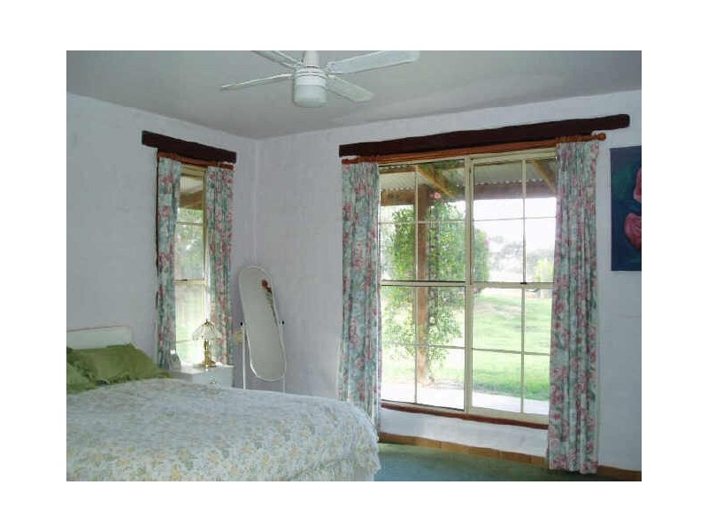 65 Heywoods Road, Seymour VIC 3660