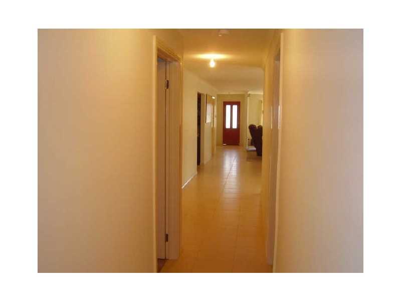 48 Donaldson Drive, Broadford VIC 3658