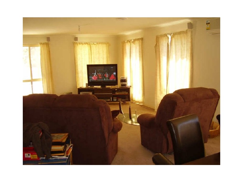 48 Donaldson Drive, Broadford VIC 3658