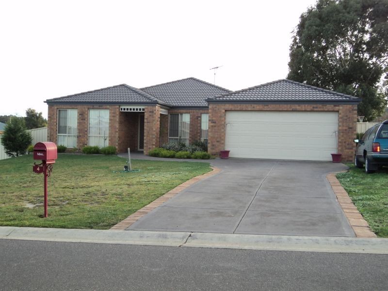 4 Golden Elm Court, Kilmore VIC 3764