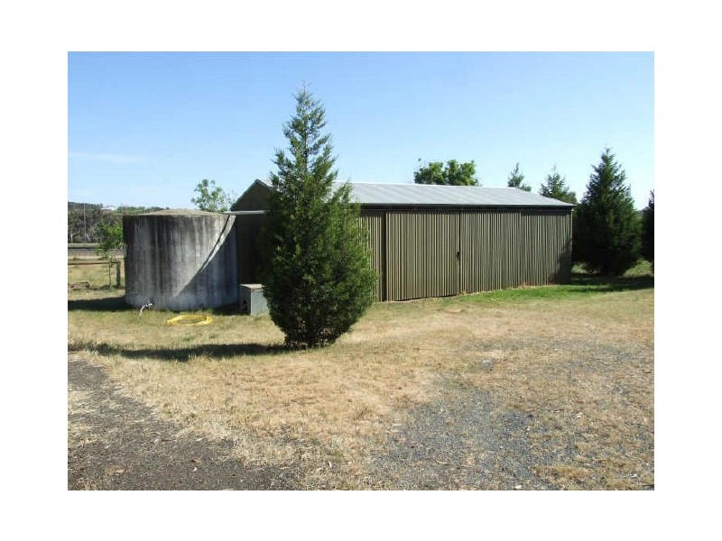 615 Dry Creek Rd, Kilmore East VIC 3764