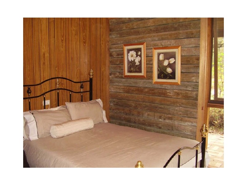 615 Dry Creek Rd, Kilmore East VIC 3764