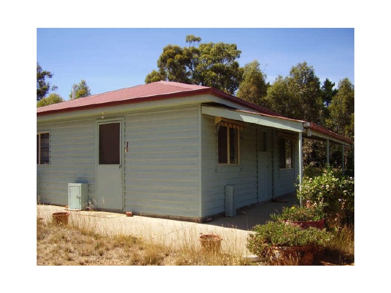 1 Roditis Drive, Broadford VIC 3658