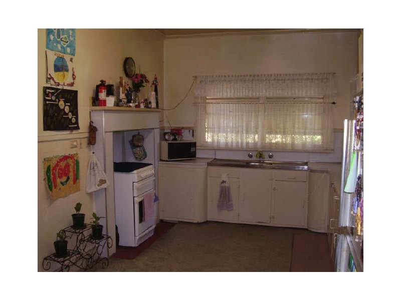 10 McKenzie Street, Broadford VIC 3658