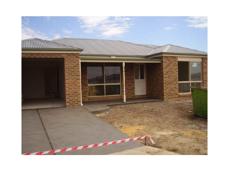 9 Candice Street, Kilmore VIC 3764