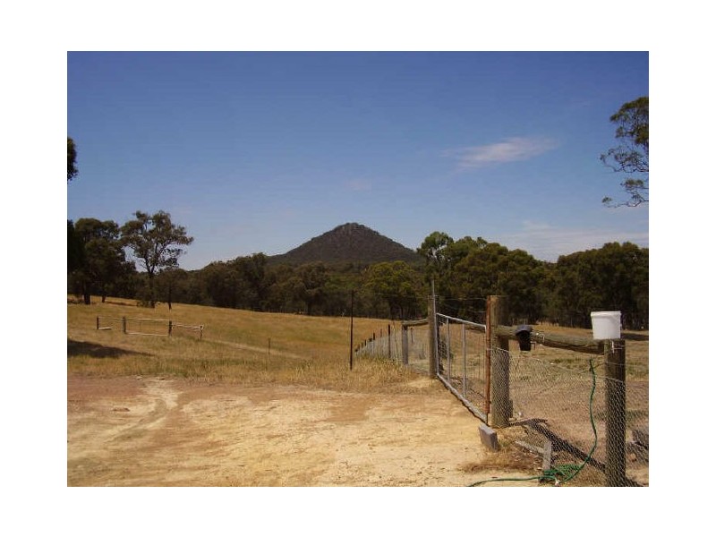 355 Glenaroua Rd, Broadford VIC 3658