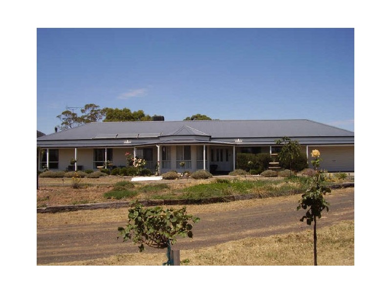 355 Glenaroua Rd, Broadford VIC 3658
