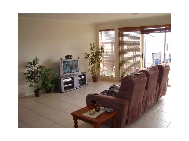 34 Chrystobel Way, Kilmore VIC 3764