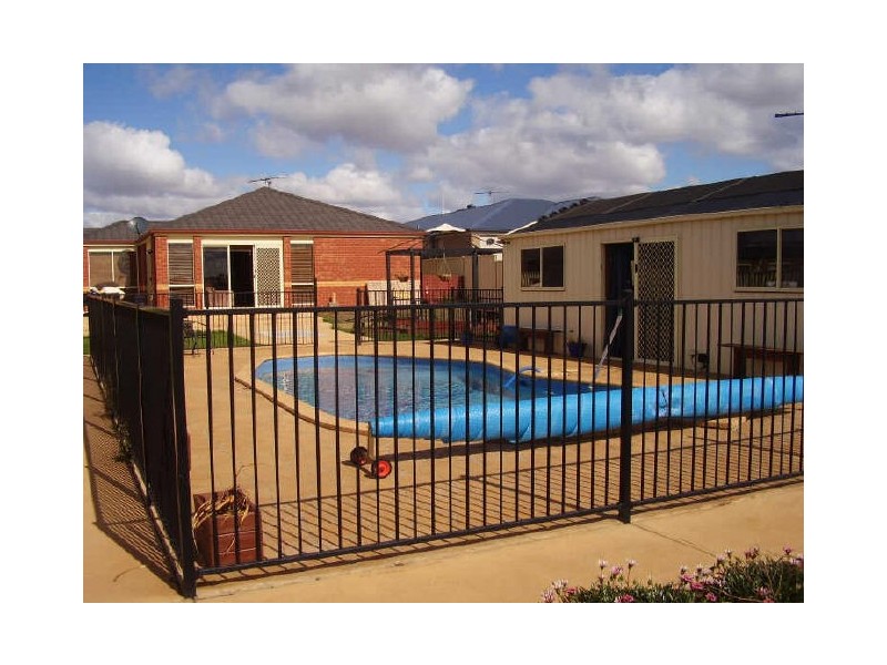 34 Chrystobel Way, Kilmore VIC 3764