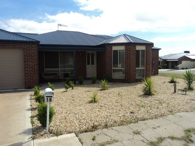 18 Chrystobel Way, Kilmore VIC 3764
