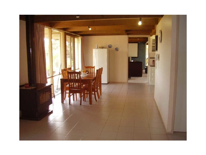 20 McDonalds Road, Broadford VIC 3658