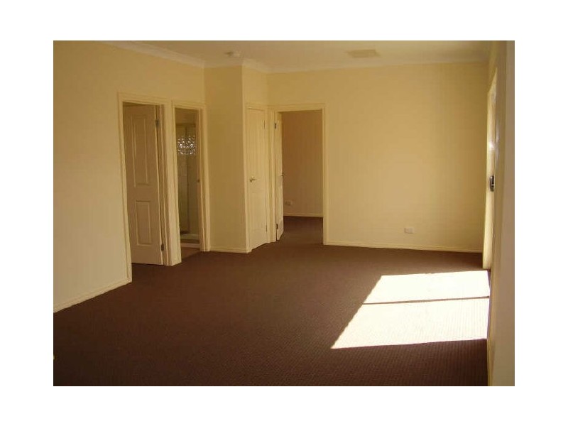 2/29 Hawdon Street, Broadford VIC 3658