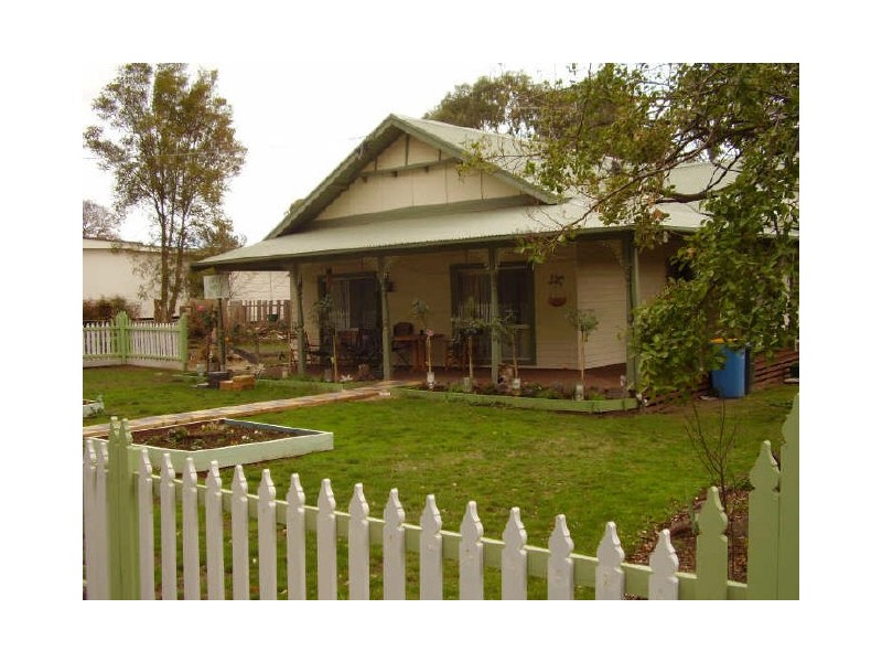 15 High Street, Broadford VIC 3658