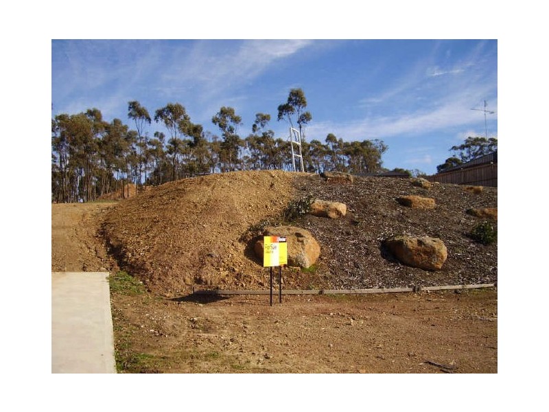 18 Lakeview Drive, Broadford VIC 3658