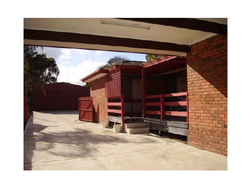 7 Donaldson Drive, Broadford VIC 3658