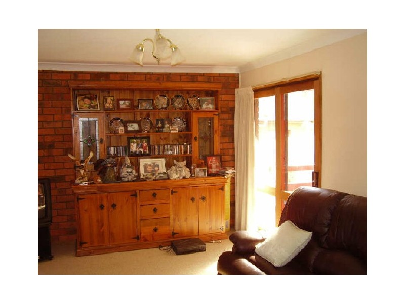 7 Donaldson Drive, Broadford VIC 3658