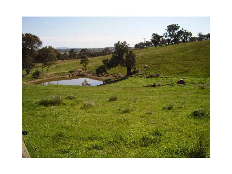 270 Marchbanks Rd, Broadford VIC 3658