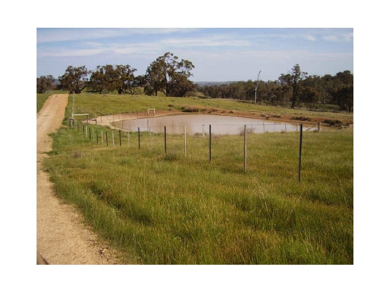 270 Marchbanks Rd, Broadford VIC 3658