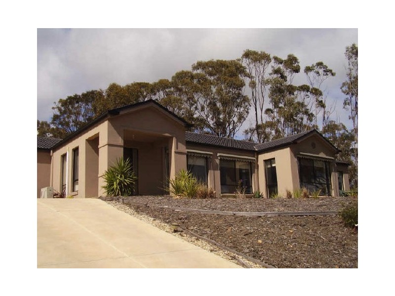 59 Reservoir Rd, Broadford VIC 3658
