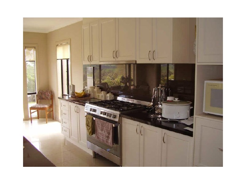 59 Reservoir Rd, Broadford VIC 3658