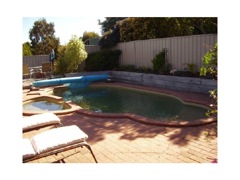 7 McDonald Drive, Wandong VIC 3758