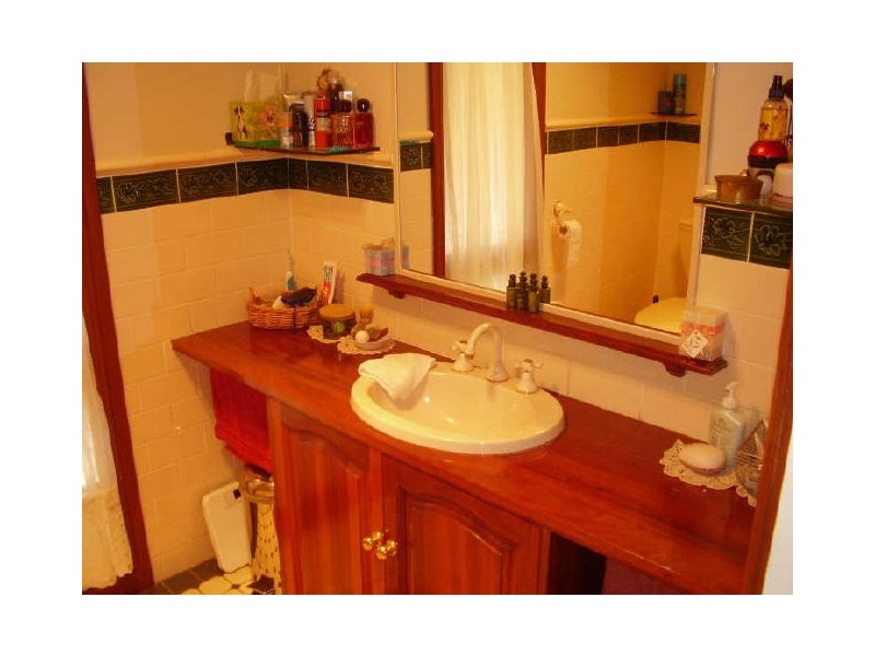 7 McDonald Drive, Wandong VIC 3758