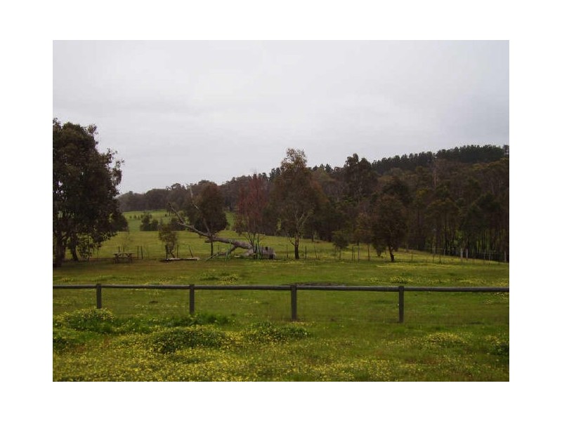 175 Ryans Road, Clonbinane VIC 3658