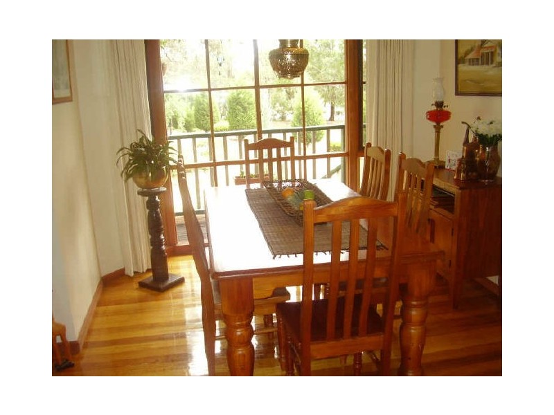 12 Fleming Drive, Broadford VIC 3658