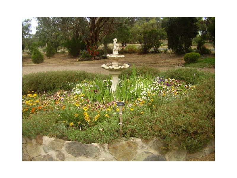 12 Fleming Drive, Broadford VIC 3658