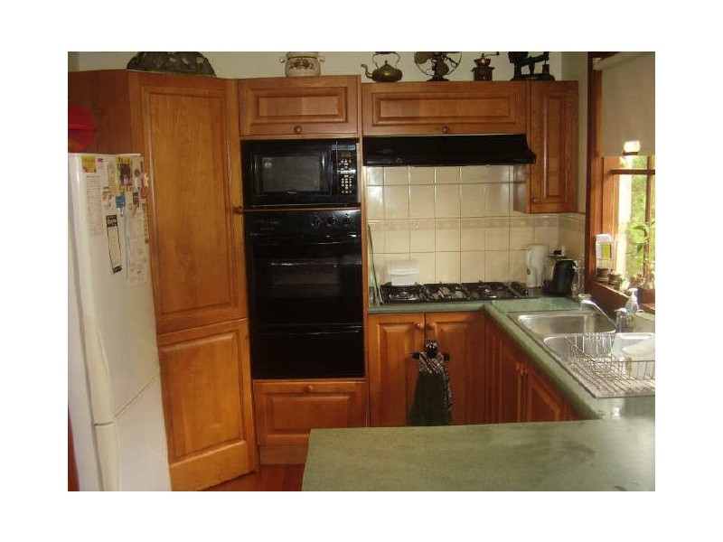 12 Fleming Drive, Broadford VIC 3658