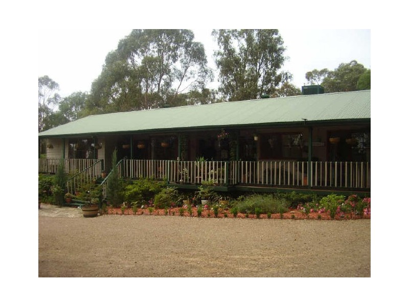 12 Fleming Drive, Broadford VIC 3658