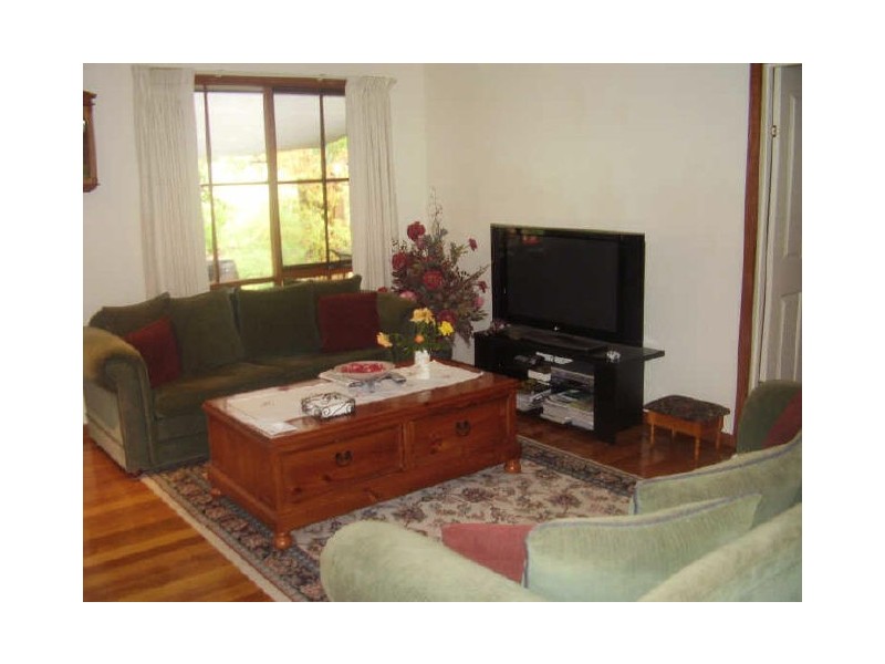 12 Fleming Drive, Broadford VIC 3658