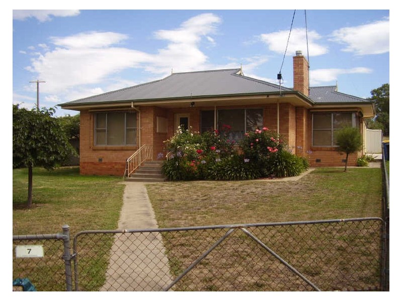 7 High Street, Pyalong VIC 3521