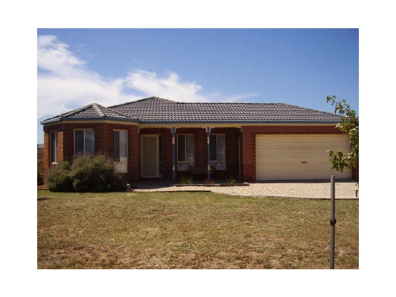 35 Sports Ave, Kilmore VIC 3764