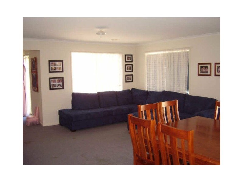 35 Sports Ave, Kilmore VIC 3764