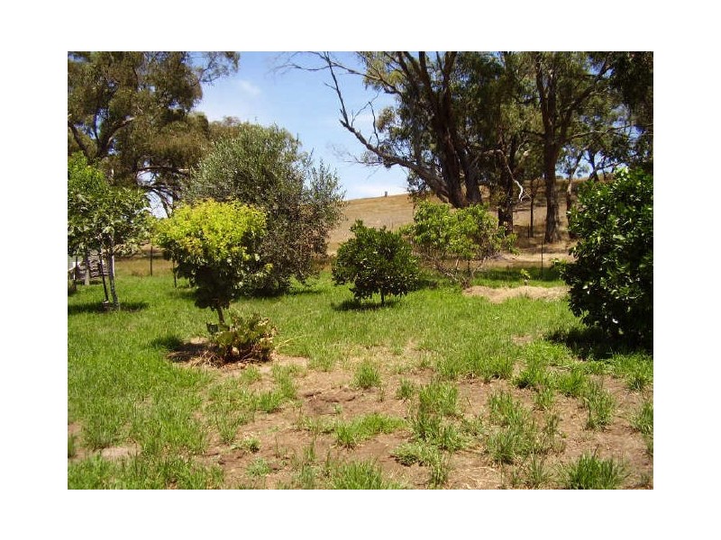20 Centenary Drive, Kilmore VIC 3764
