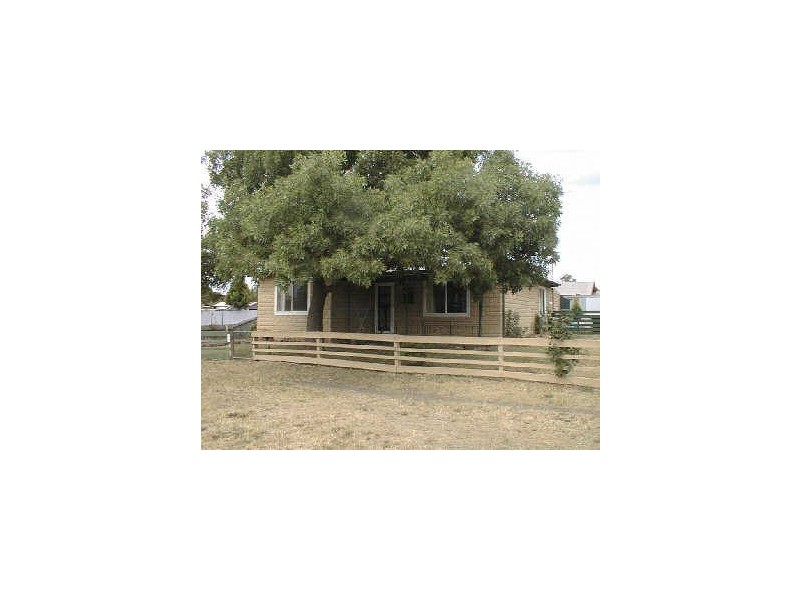 42 Pinniger Street, Broadford VIC 3658